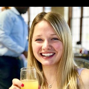 Meet your Posher, Lindsey